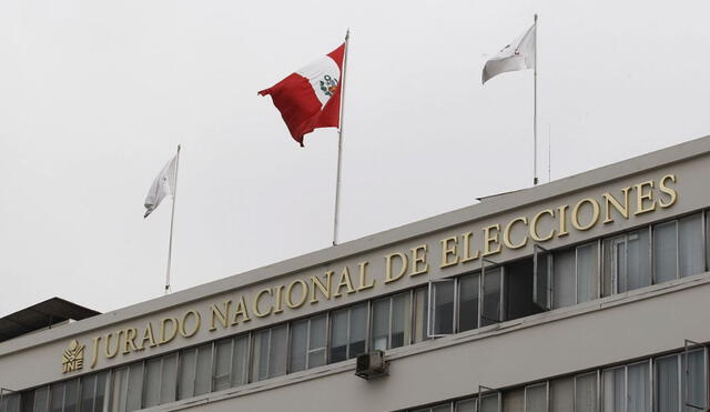 El JNE dio la lista de las 26 organizaciones que participarán en los próximos comicios electorales. Foto: Andina