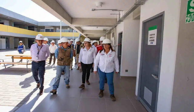 Autoridades del Minedu supervisan obras de COAR en Tacna y Moquegua. Foto: Minedu