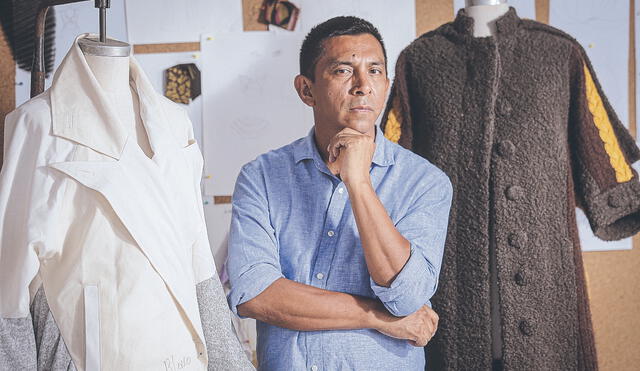 Taller nuevo. El diseñador en su lugar de trabajo, en la Galería de los Jeans de Gamarra. Foto: difusión.