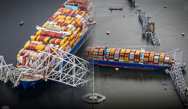 El tráfico marítimo en Baltimore queda "suspendido hasta nuevo aviso", anunciaron las autoridades de EE. UU. Foto: composición LR/AFP