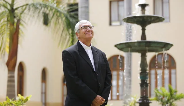Monseñor Carlos Castillo, arzobispo de Lima