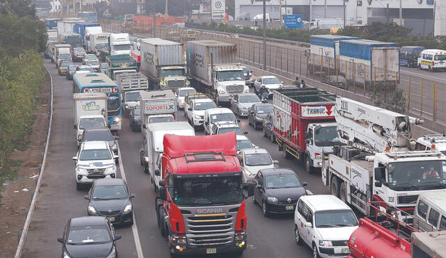 Caos. Lima se ha convertido en la ciudad con mayor congestión en la región. Foto: difusión