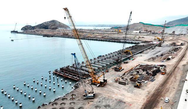 El puerto de Chancay tiene una inversión prevista de US$1.300 millones para esta primera etapa. Una vez terminado, se espera que la inversión supere los US$3.500 millones solo en la parte portuaria. Foto: difusión