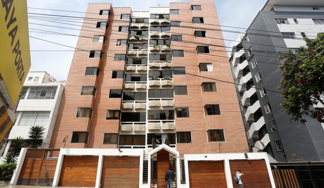 El edificio de la calle San Martín en Miraflores que compró la pareja de empresarios al Banco de Crédito del Perú.