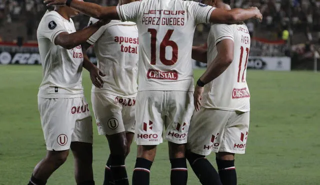 Universitario debutó en la Copa Libertadores con triunfo ante LDU con goles del 'Tunche' Rivera.