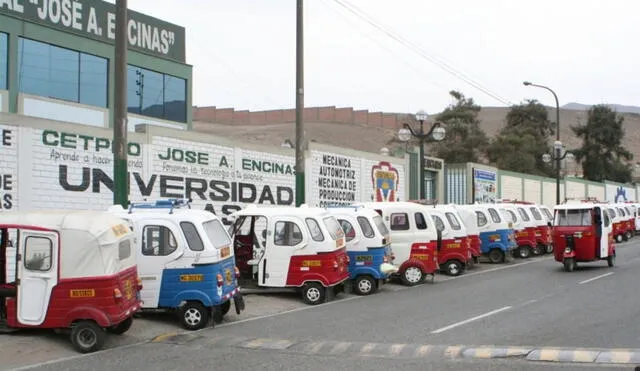 Solo pocas empresas de servicio de transporte de mototaxi son formales. Foto: Andina