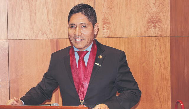 Jesús Nieves Valle. Presidente del Capítulo de Ingeniería Pesquera del Colegio de Ingenieros del Perú (CIP) – CD Lima. Foto: difusión.