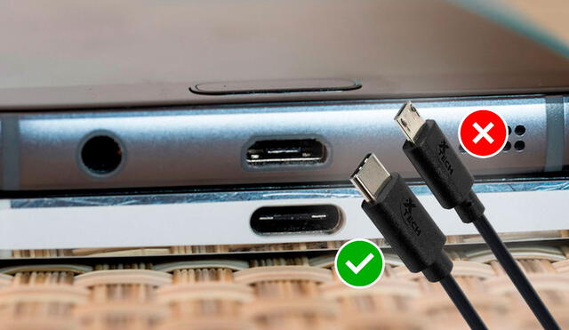 El teléfono de arriba tiene un puerto micro USB y el debajo un puerto USB-C. Foto: Pro Android / composición LR