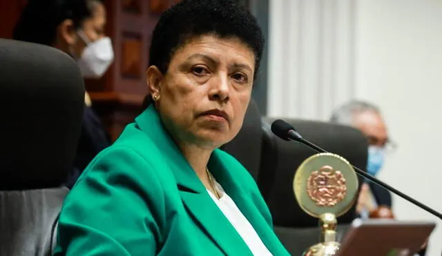 La promotora. La presidenta de la Comisión de Constitución, la fujimorista Martha Moyano, impulsó el predictamen y no tomó en cuenta las observaciones.