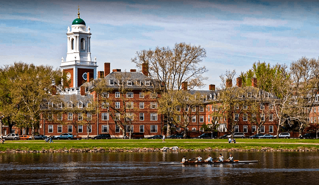 La Universidad de Harvard tiene una tasa de aceptación del 5%. Esto significa que, de cada 100 estudiantes que aplican, solo 5 logran ser admitidos. Foto: composición LR/revistanuve