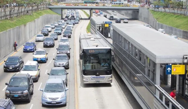 El Metropolitano fusionará los servicios Expreso para agilizar el paso de los buses. Foto: Andina
