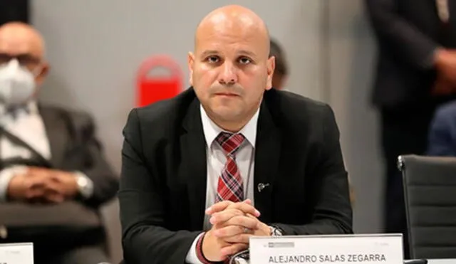 Alejandro Salas cuestionó las acciones del Ministerio Público cuando Benavides fue fiscal de la Nación. Foto: Congreso