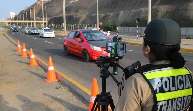 La Sutrán se encarga de regular y fiscalizar el transporte terrestre de personas, carga y mercancías en Perú. Foto: Andina