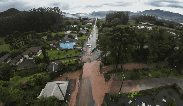 En febrero, Rio Grande do Sul experimentó temperaturas extremadamente altas debido a una 'cúpula de calor extremo' que llegó desde Argentina. Foto: AFP. Video: AFP