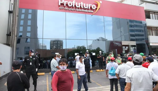 El depósito a plazo en cooperativas, si bien no es la opción más segura, podría ser la más rentable. Foto: Andina El depósito a plazo en cooperativas, si bien no es la opción más segura, podría ser la más rentable. Foto: Andina
