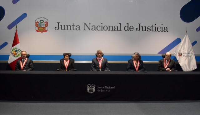 JNJ sin quorum: magistrados Falconí, Tumialán, De la Haza, Zavala y Thornberry con las manos atadas. Foto: JNJ