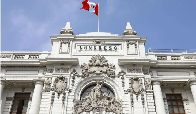 Esdras Medina ingresó al Congreso en las filas de Renovación Popular. Foto: Congreso