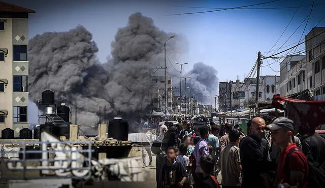 Miles han abandonado  Rafah, al sur de la Franja de Gaza, ante el inminente peligro de los bombardeos por parte de Israel, lo cual ha sido condenado por el Gobierno de Joe Biden. Foto: composición LR/AFP