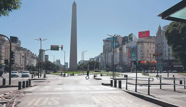 Hartazgo ILimitado. A pesar de las protestas contra el régimen libertario, los sondeos sitúan la imagen positiva de Milei entre 45% y 50%.  Foto: AFP