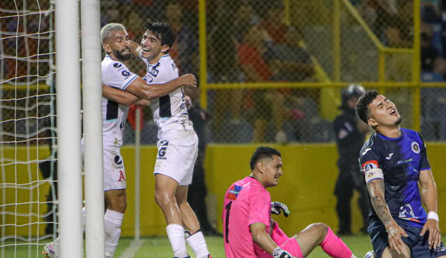 Alianza FC jugará la final de la Liga Mayor de El Salvador ante Municipal Limeño. Foto: Alianza FC