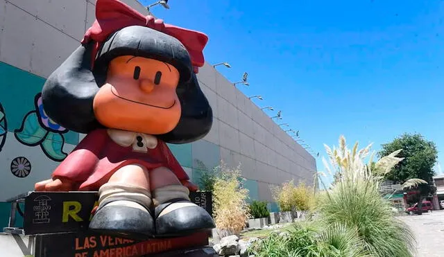 La exposición de Mafalda en El Dorado permanecerá hasta el 27 de mayo; luego, pasará al parque de la 93 y, finalmente, a una subasta el 6 de junio en la Embajada británica. Foto: Telám