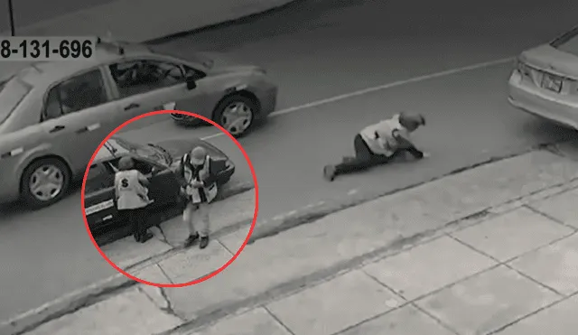 Chofer huyó rápidamente y dejó en el suelo a la mujer. Foto: composición LR/América Televisión