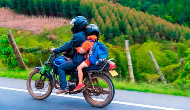 En Bogotá, el Decreto 035 de 2009 de la Alcaldía Mayor prohíbe el transporte de menores de 10 años y mujeres embarazadas en motocicletas y vehículos similares. Foto: El Carro Colombiano