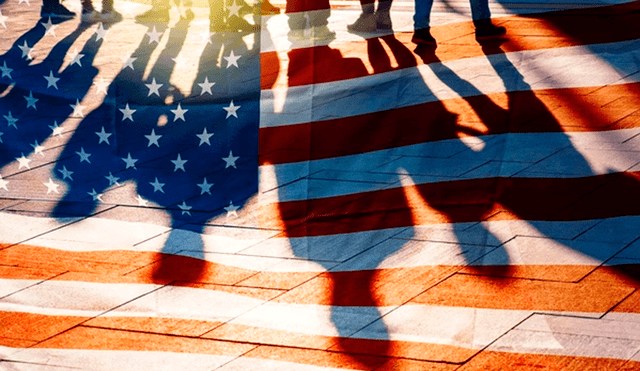 La ciudadanía americana corresponde el último proceso de un inmigrante para gozar los beneficios como ciudadano de Estados Unidos. Foto: Shutterstock
