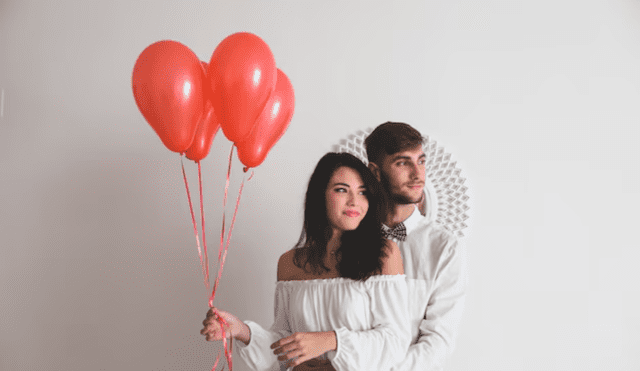 Aunque algunos signos no expresan directamente que está enamorados, realizan algunas acciones que los delatan. Foto: Freepik