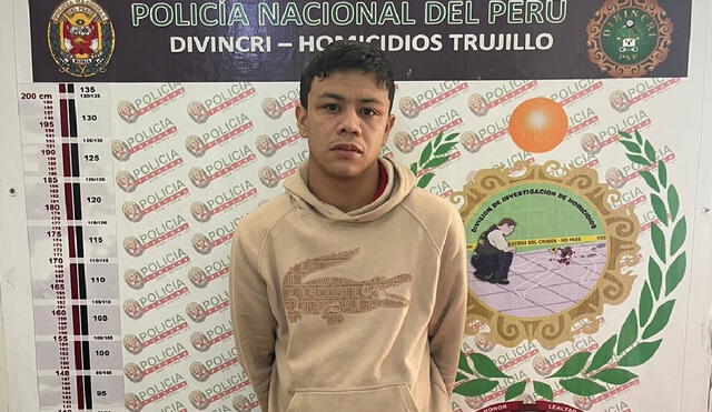 El presunto sicario, José Rafael Sánchez Tejada, de 21 años, fue capturado en Trujillo en un búnker donde se realizaba una fiesta. Foto: PNP