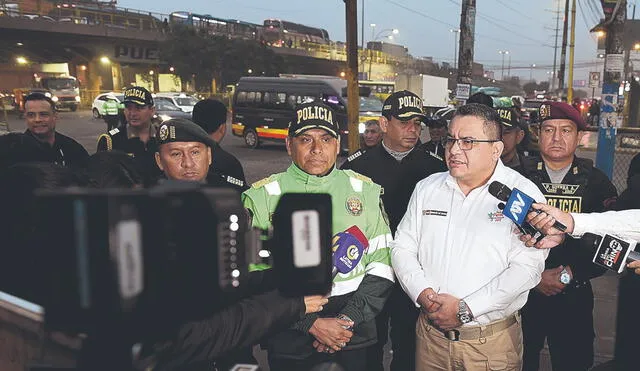 Ministro. Santiváñez pide a generales más productividad. Foto: difusión