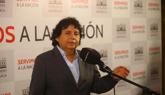 La congresista criticó la iniciativa fujimorista pues también beneficiaría a los investigados por terrorismo. Foto: Andina