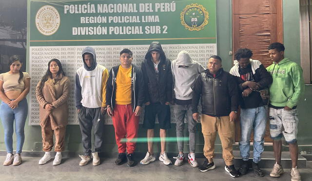 Presuntos delincuentes intentaron excusarse de su accionar tras su detención. Foto: Cristina Gálvez/La República