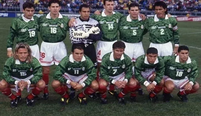Jugadores de la Selección Mexicana del 98. Foto: @SigoalTRI