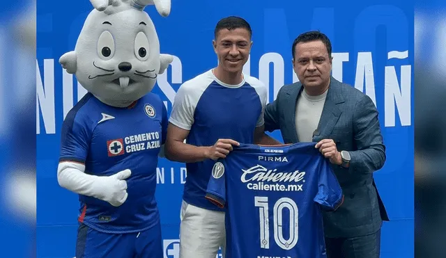 Regresa el 10 a la Maquina de Cruz Azul con el fichaje de Andrés Montaño. Foto: X/ @Viioletitta<