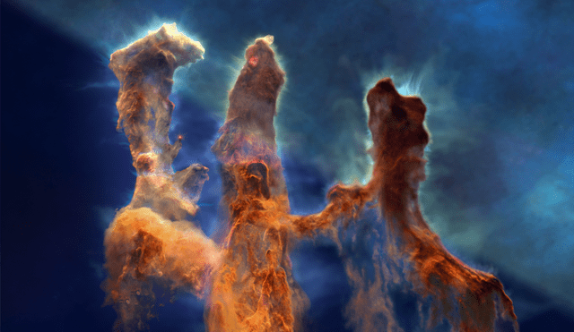 Comparación de cómo se ven los Pilares de la Creación con el telescopio James Webb (izq.) y el Hubble (der.) en la nebulosa del Águila. Foto: NASA