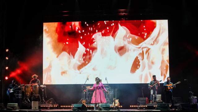 La Santa Cecilia presentará por primera vez en vivo su sencillo 'Alma Bohemia' en el Teatro Metropólitan. Foto: OCESA