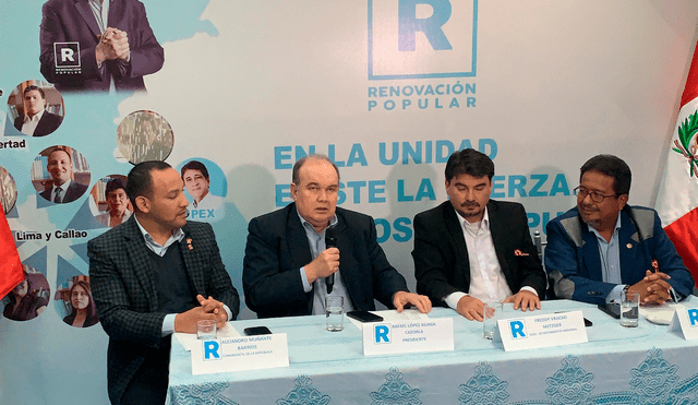 Para López Aliaga, la reubicación de los canillitas significa un reordenamiento de la ciudad  Foto: Fiorella Alvarado/ La República