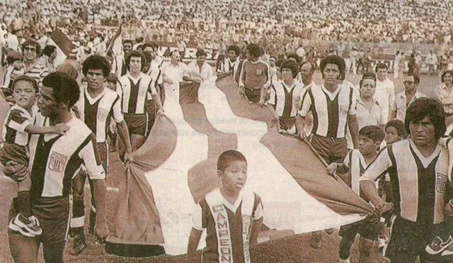 Plantel aliancista que consiguió el titulo de 1977. Foto: Historial blanquiazul