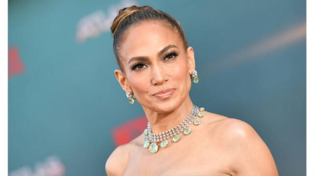 Jennifer Lopez. Aprovechó este sábado para reaparecer en su cuenta de Instagram y lucir feliz. Foto: afp