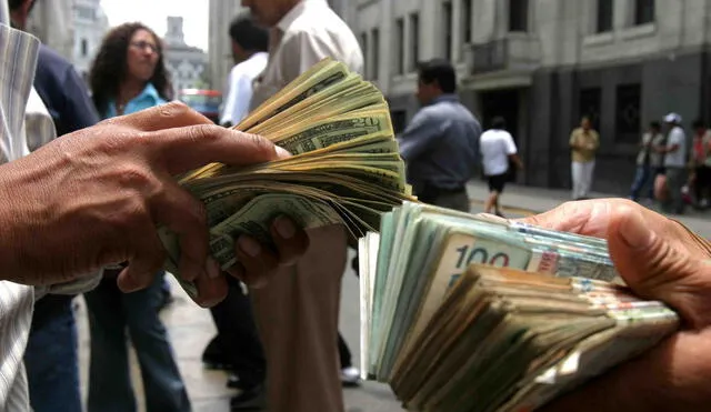 Dólar acumula una variación de 1,89% en lo que vamos de 2024.  Foto: Andina