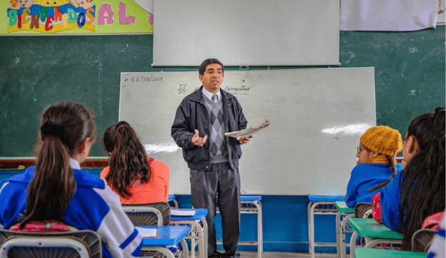 La deuda social surge de diversos conceptos, como la bonificación especial mensual para docentes relacionada con la preparación de clases y evaluaciones. Foto: difusión