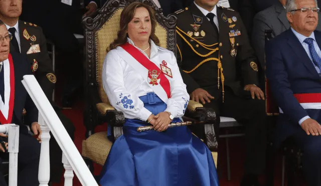 Boluarte Zegarra ha sido cuestionada por brindar un discurso presidencial de 5 horas. Foto: La República.