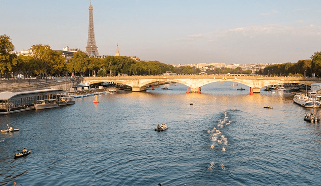 La presidenta de World Triathlon disipa las dudas sobre la natación de París con la contaminacion del río Sena. Foto: Trigloberos.