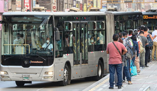 Usuarios de Metropolitano mostraron preocupación por anuncio de cierre hecho por la ATU. Foto: Difusión