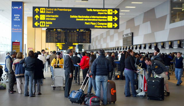 Durante el primer semestre del 2024, el 64,7% de turistas internacionales ingresó por el Jorge Chávez. Foto: Andina