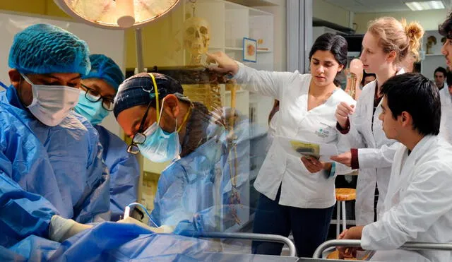 Los profesionales en Medicina tienen un sueldo mínimo de S/2.900. Foto: composición LR/Andina