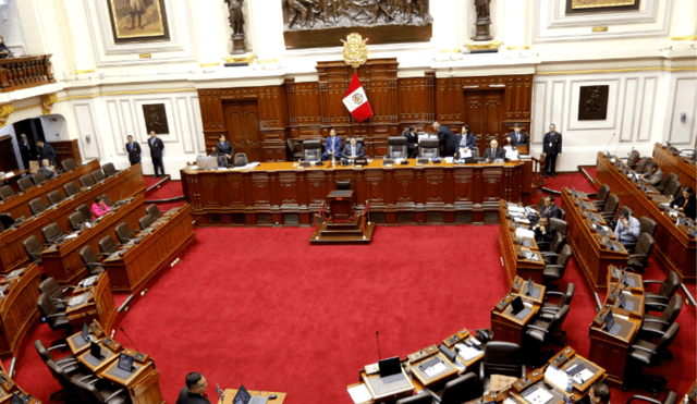 Actualmente existen 14 bancadas en el Congreso. Foto: La República.