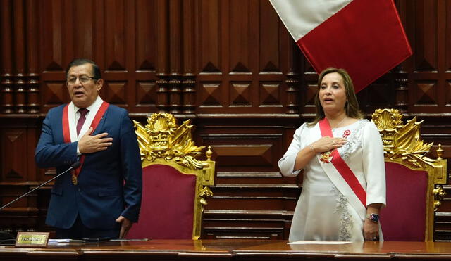 Eduardo Salhuana fue recibido con honores a su llegada a Palacio. Foto: John Reyes/La República