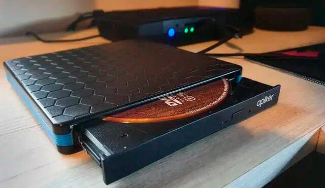 Tendrás que conseguir un lector de DVD, en caso tu laptop o PC no lo tengan. Foto: El Androide feliz